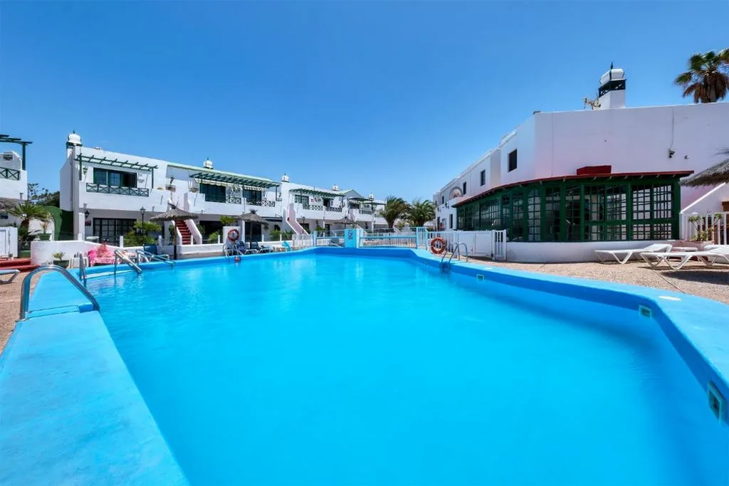 Apartamento - Planta baja — Apartment La Vela Azul - Pool & Tennis - Free AC & Good WIFI - By Lanzarote Vacation Homes