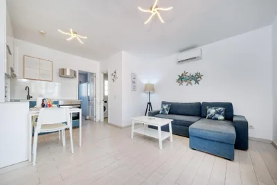 Apartment La Vela Azul - Pool & Tennis - Free AC & Good WIFI - By Lanzarote Vacation Homes — foto 3