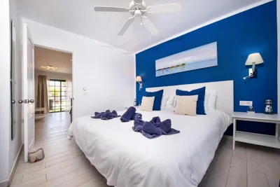 Apartment La Vela Azul - Pool & Tennis - Free AC & Good WIFI - By Lanzarote Vacation Homes — foto 4