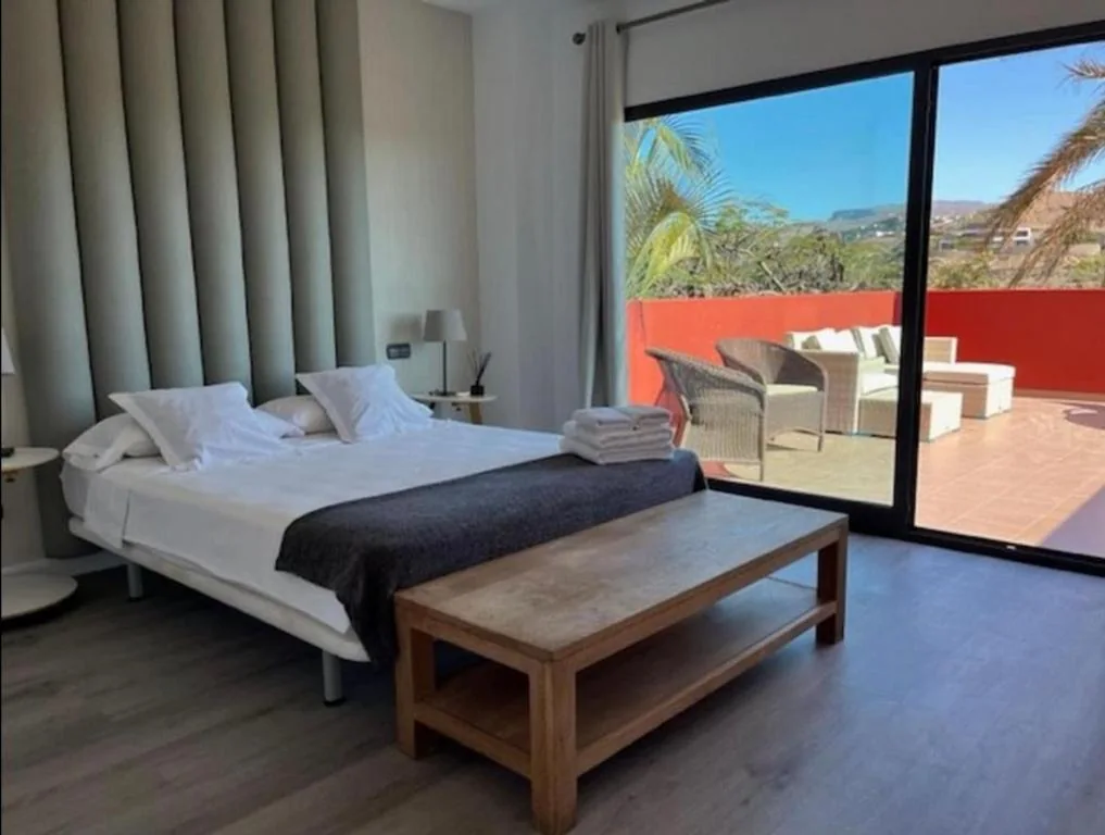 APARTMENT VILLA Cooper l HEATED Pool l PVT Garden I GOLF I SEA VIEWS