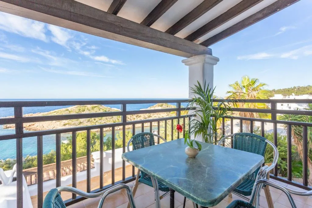 Apartment mit 2 Schlafzimmern und Meerblick — Apartmentos Nort