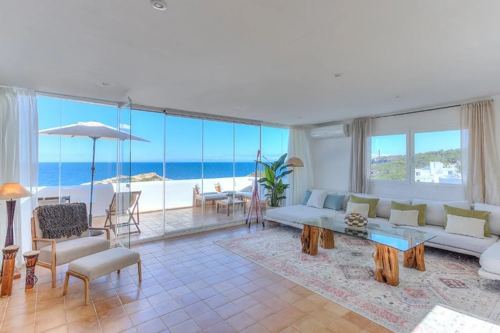 Apartment mit 3 Schlafzimmern und Meerblick — Apartmentos Nort