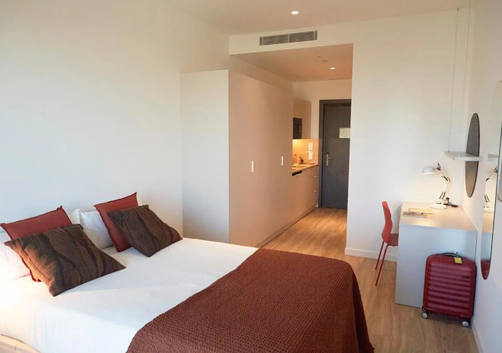 Estudio — aparto Diagonal Suites