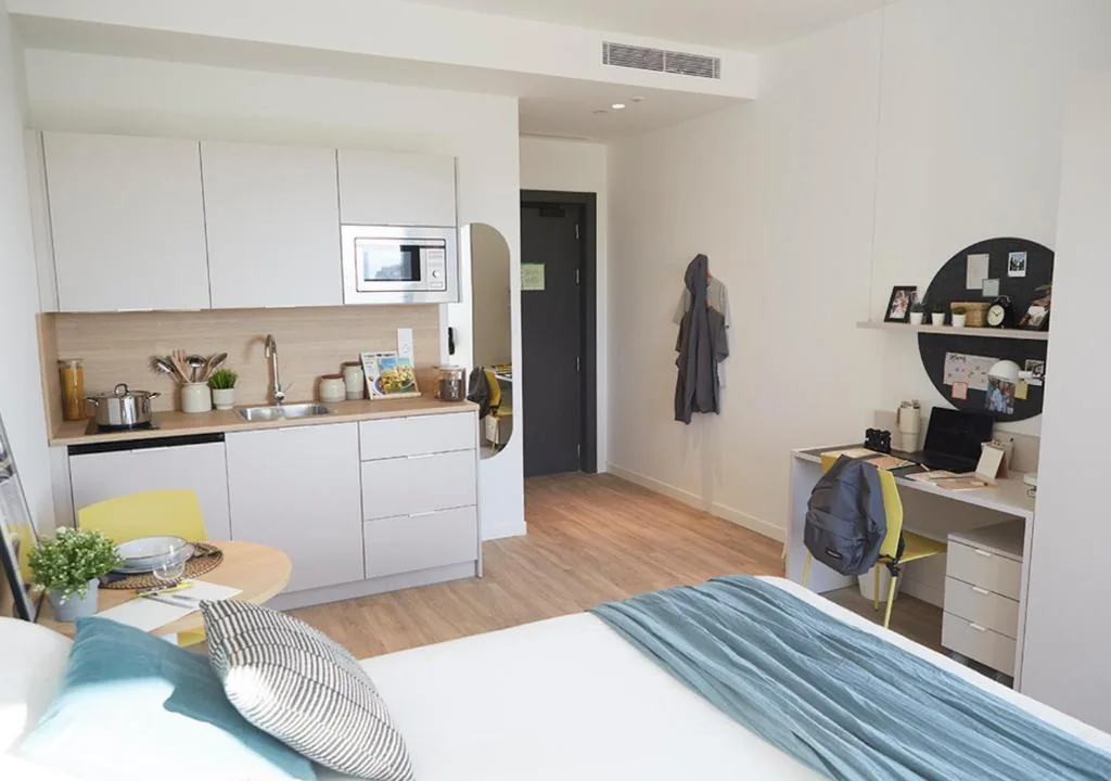 Estudio Estándar — aparto Diagonal Suites