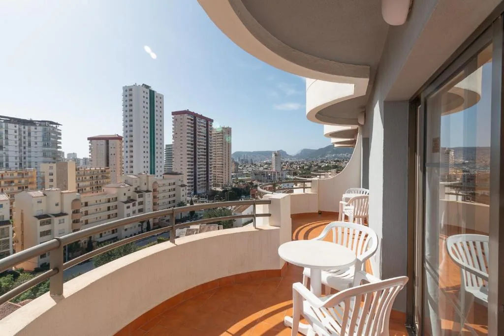 One-Bedroom Apartment with Terrace — Aparto Residence Galetamar
