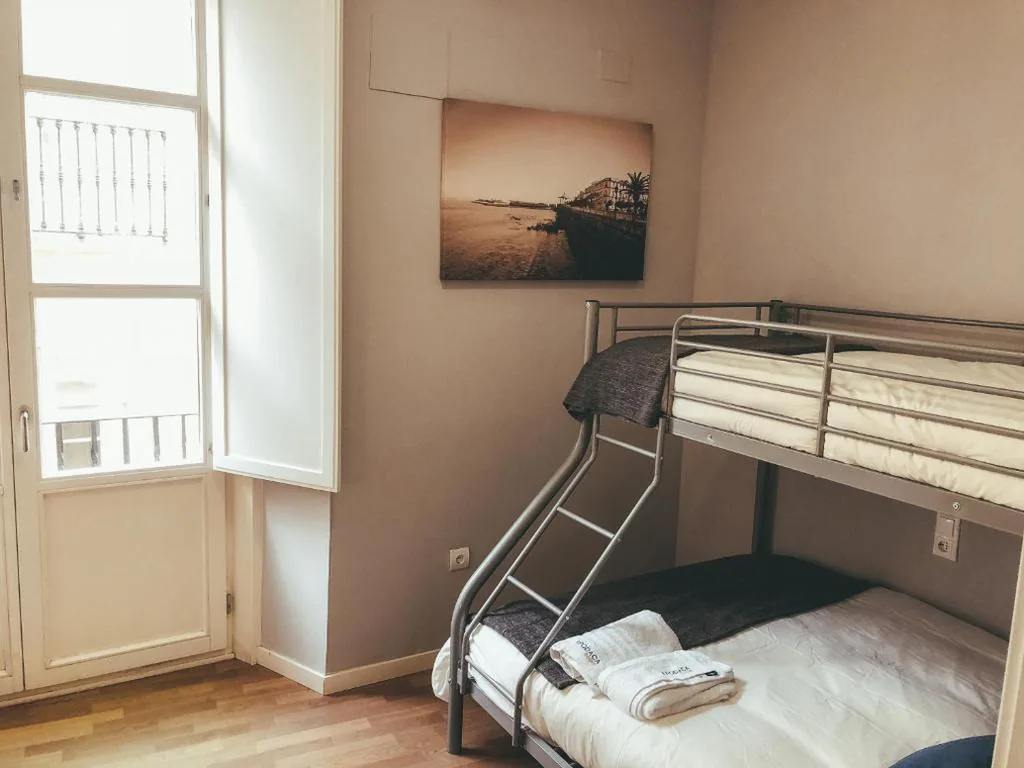 Habitación Doble con baño compartido — Apodaca Rooms