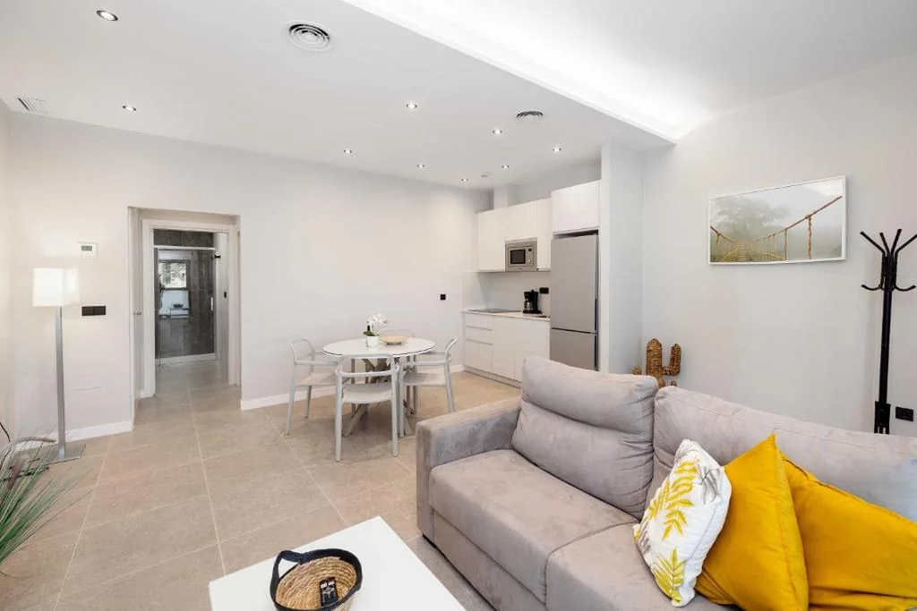 Appartement avec douche — Aptos Turísticos Playa Marinsa