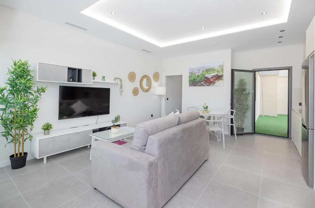 Appartement avec douche — Aptos Turísticos Playa Marinsa