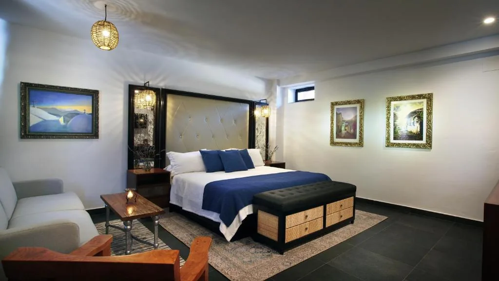 Deluxe-Zimmer mit extragroßem Bett — Aqua Et Oleum