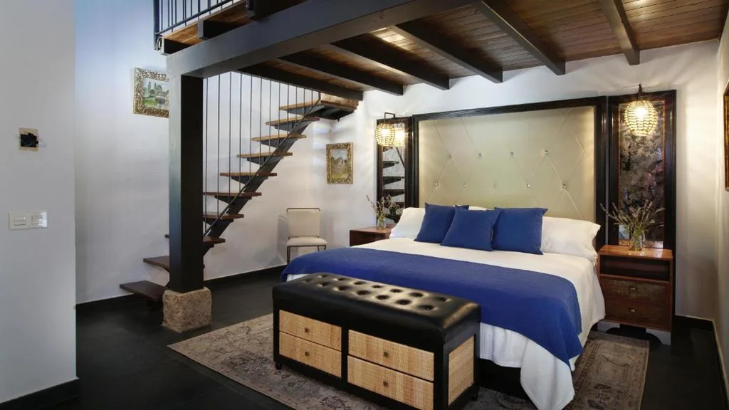 Junior Suite mit Balkon — Aqua Et Oleum