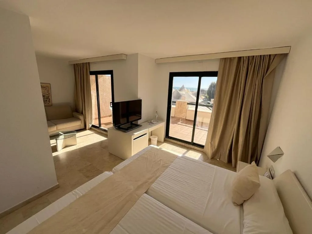 Superior Double Room - 1 or 2 Beds — AR Almerimar
