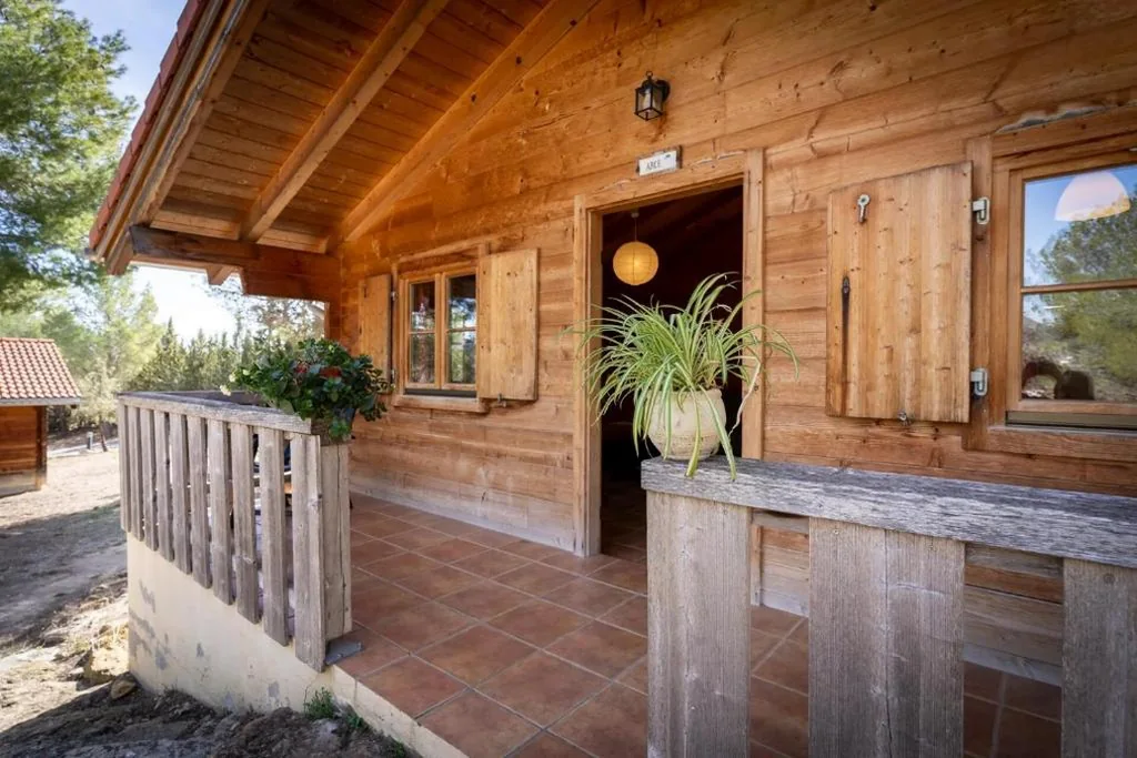 Bungalow mit 2 Schlafzimmern — Aras Rural