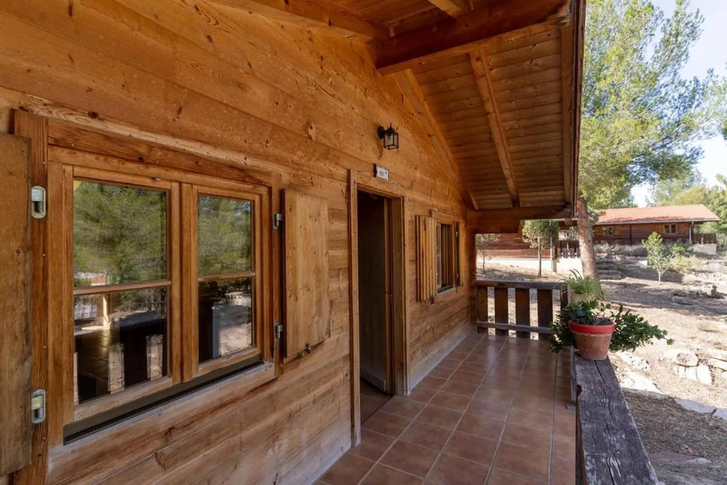 Hütte mit 1 Schlafzimmer — Aras Rural
