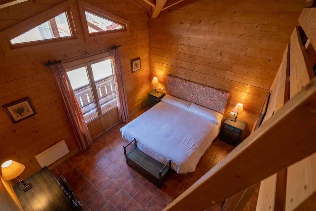 Vierbettzimmer mit Balkon — Aras Rural