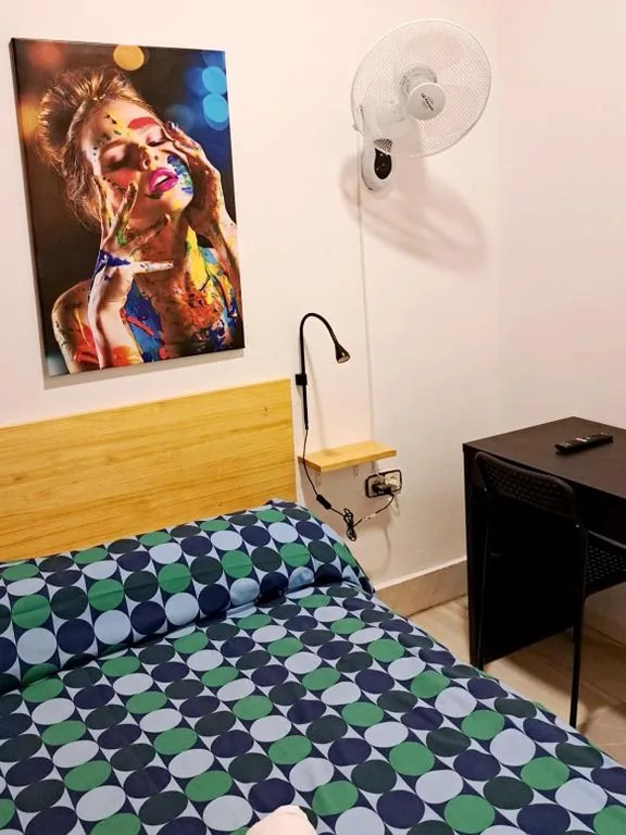 Camera doppia Standard con bagno in comune — Arc House Plaza