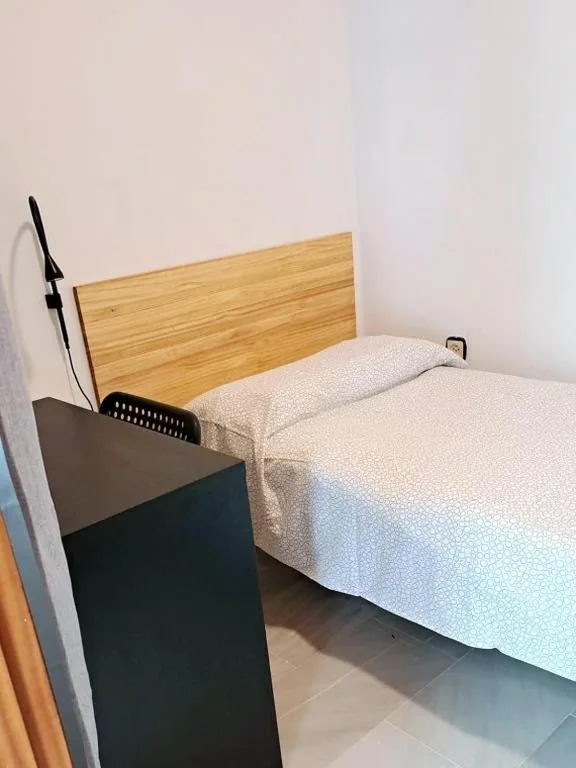 Camera singola Standard con bagno in comune — Arc House Plaza