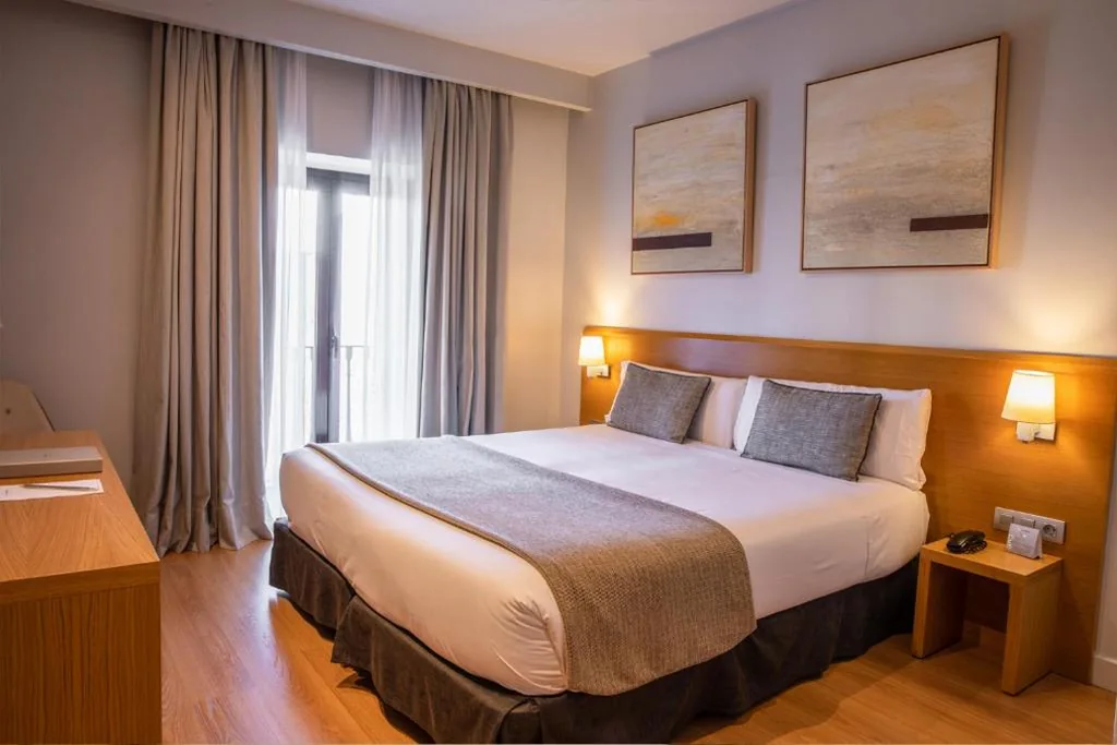 Chambre Double avec vue sur Las Ramblas — Arc La Rambla