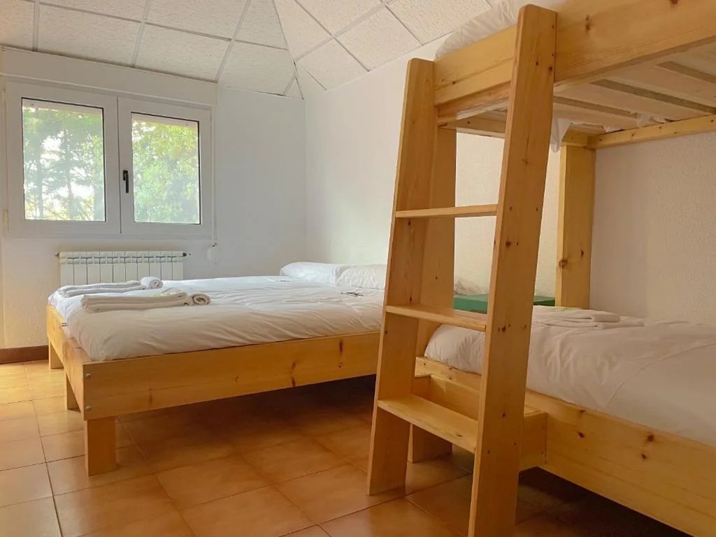 Klassisches Vierbettzimmer — Arena Surf Hotel