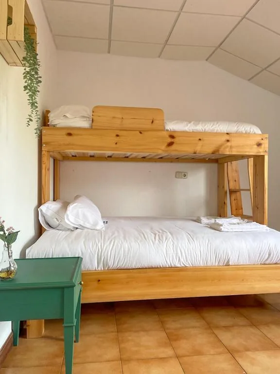 Dreibettzimmer — Arena Surf Hotel