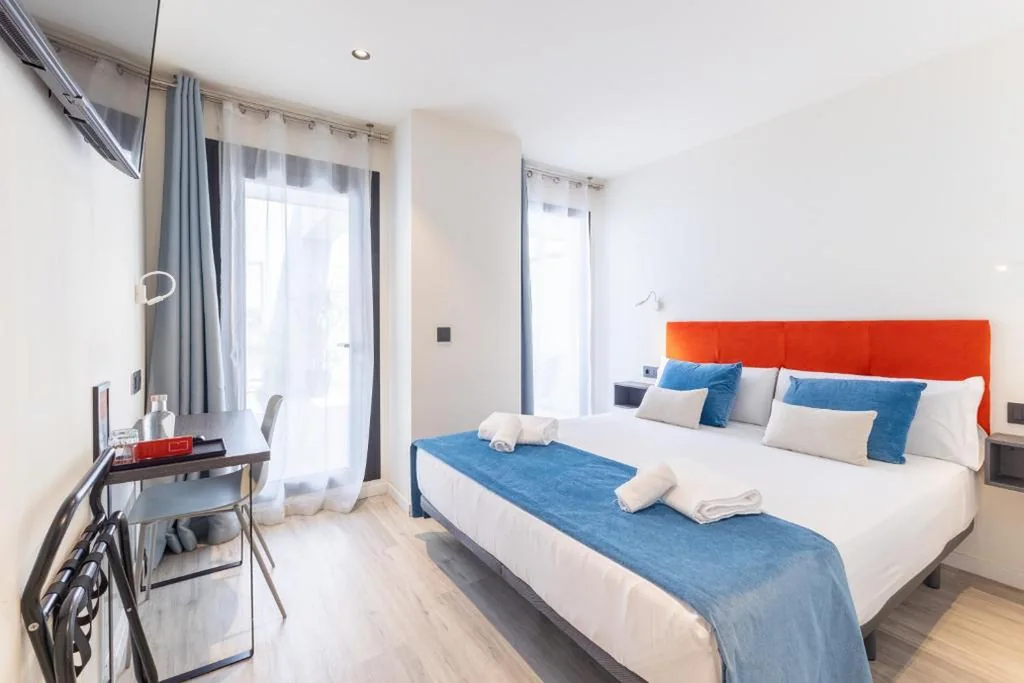 Habitación Doble con terraza — Arena Zone Hotel