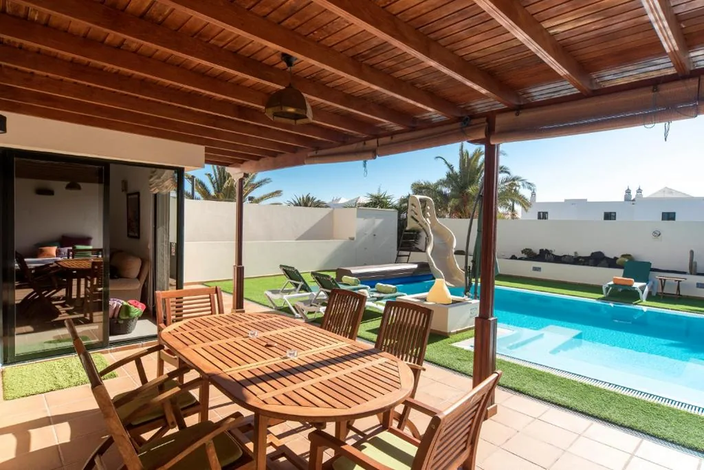 Villa mit privatem Pool — Arpaso