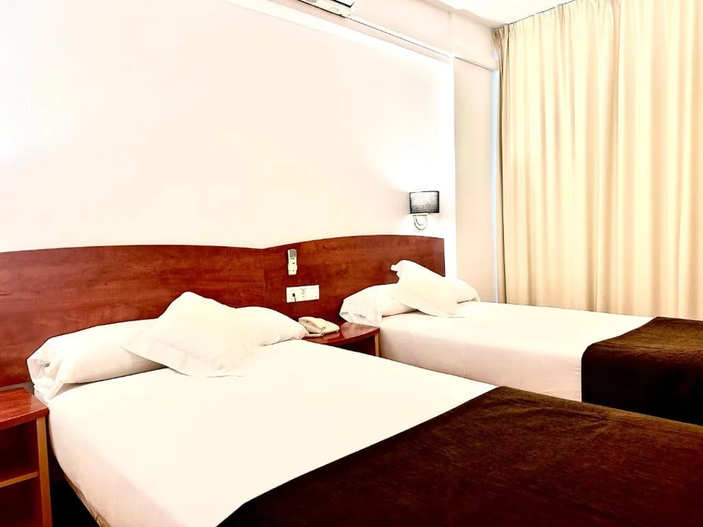 Habitación Doble - 2 camas — Arriadh