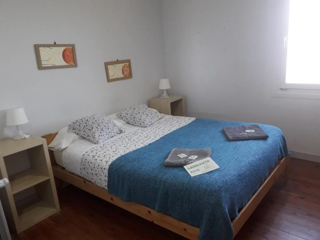 Habitación Doble con vistas al mar y baño compartido — Arrigorri Ostatu Jatetxea