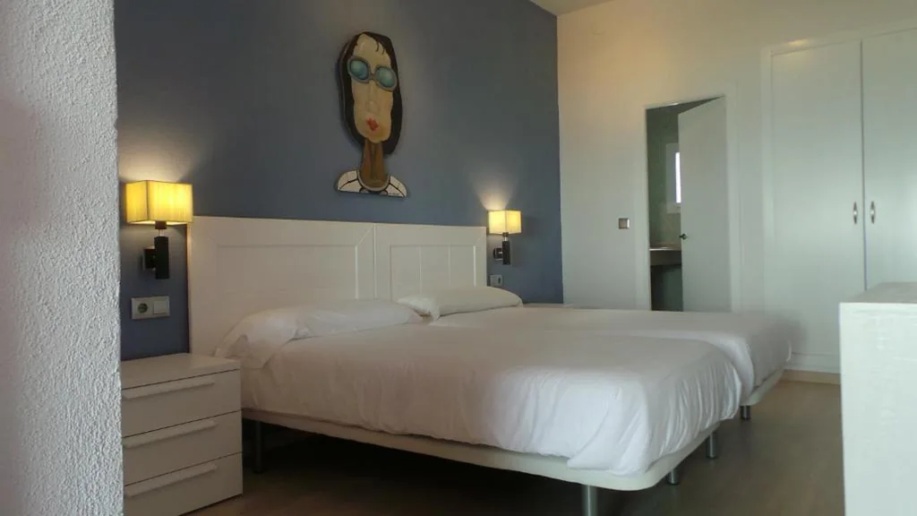 Tweepersoonskamer met terras (geen uitzicht op zee) - 2 bedden — Arte Vida