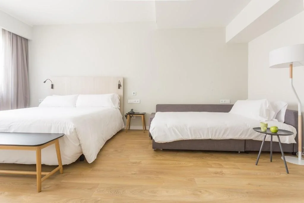 Habitación Triple Deluxe (2 adultos + 1 niño) — ARTIEM Madrid