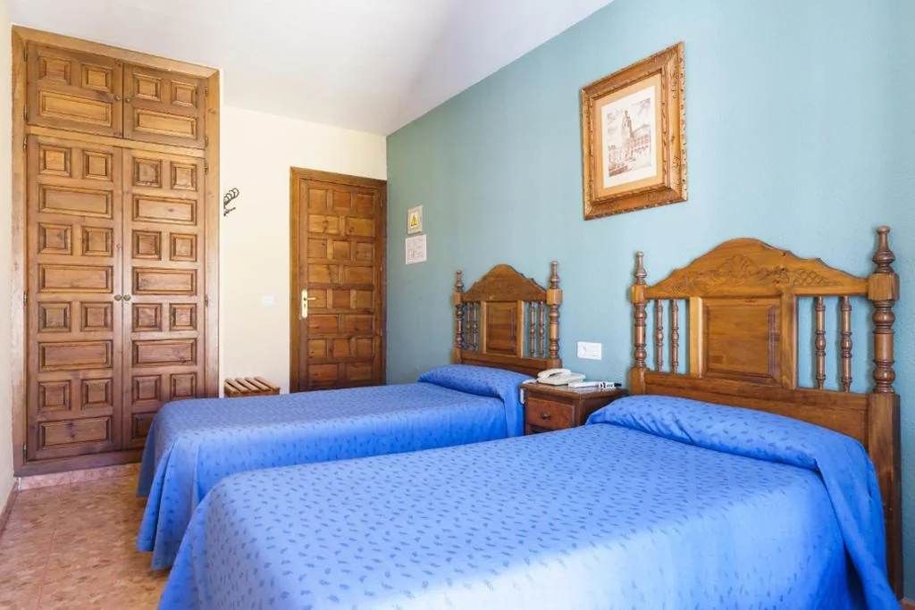 Habitación Doble Económica - 1 o 2 camas — Arunda I