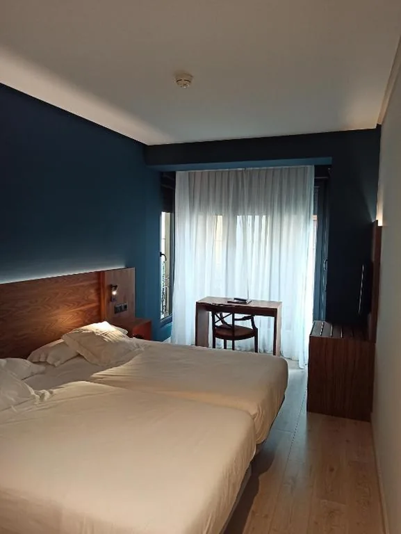 Habitación Doble Deluxe con vistas a la ciudad - 1 o 2 camas — ARVA Spa París