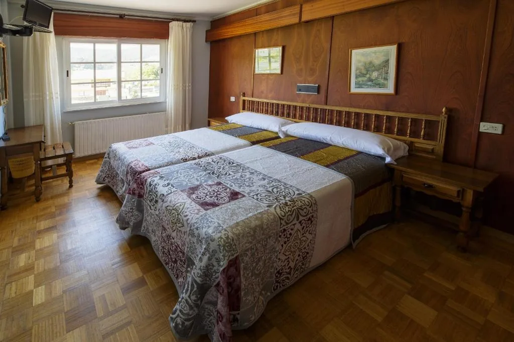 Chambre double supérieure - 2 lits — As Areas II