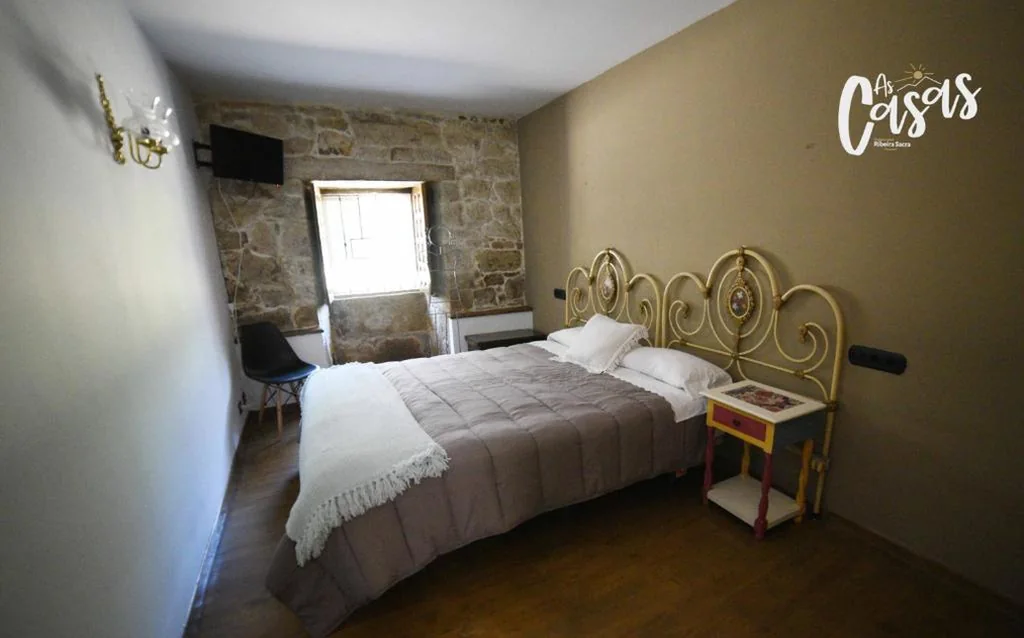 Deluxe Doppel-Suite mit großem Doppelbett — As Casas Ribeira Sacra