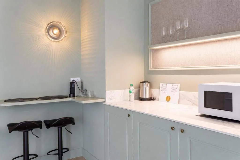 Habitación Doble con balcón — AT Boutique Alma