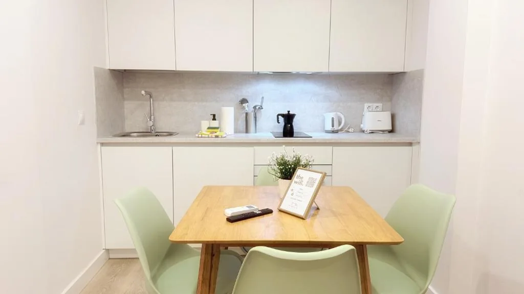 Superior-Studio — AT - Tirelo Apartments Portugalete