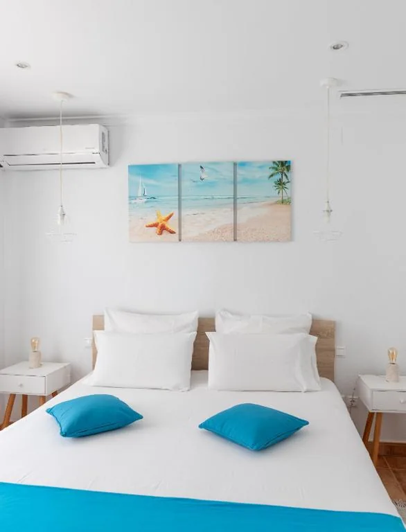 Chambre Double avec vue partielle sur la mer — Atalaya Boutique