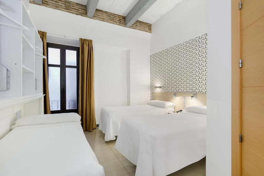 Chambre triple — Atenas Granada