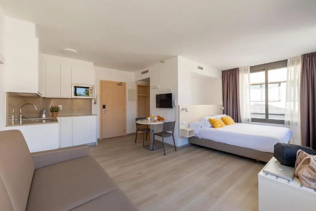 Apartamento Superior (2 adultos) — Atenea Park Suites & Apartments