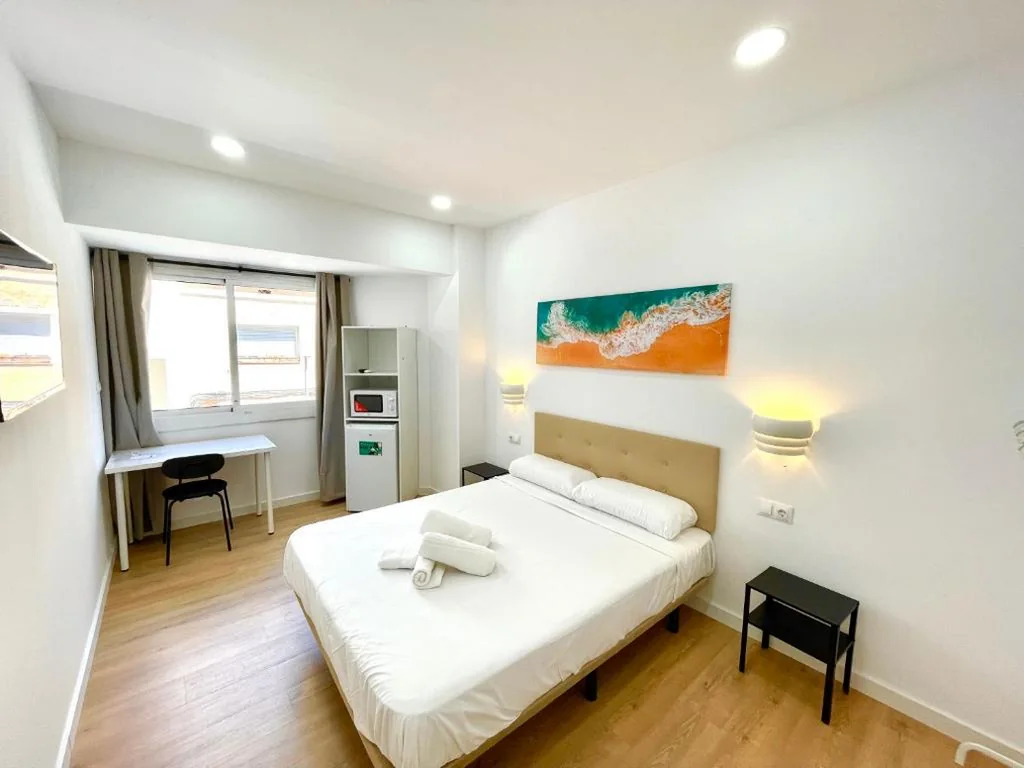 Standard-Doppelzimmer mit Gemeinschaftsbad — Atria Rooms
