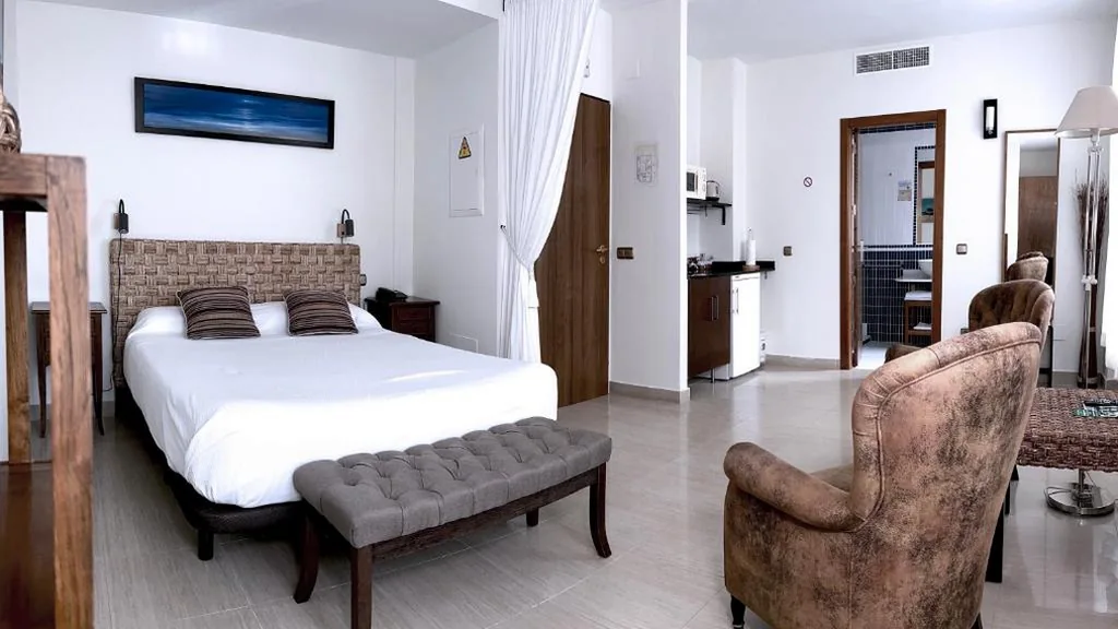 Atrium Hotel