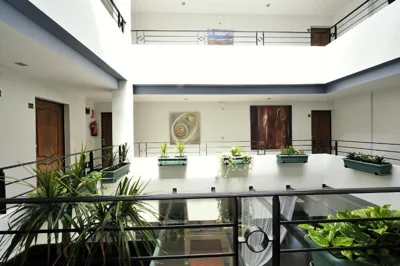 Atrium Hotel — 写真 11