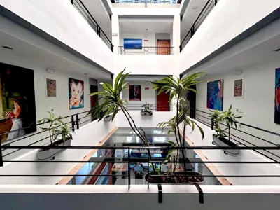 Atrium Hotel — 写真 12