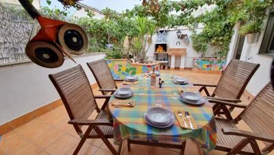 Attic,Terrace & BBQ, Airport 15 Min, Cruise-Port 30 min, Fácil enlace Metro Barcelona — 写真 2