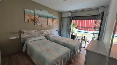 Attic,Terrace & BBQ, Airport 15 Min, Cruise-Port 30 min, Fácil enlace Metro Barcelona — 写真 3
