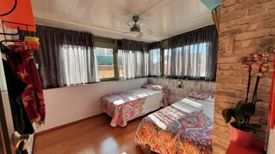 Attic,Terrace & BBQ, Airport 15 Min, Cruise-Port 30 min, Fácil enlace Metro Barcelona — 写真 6
