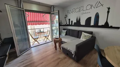 Attic,Terrace & BBQ, Airport 15 Min, Cruise-Port 30 min, Fácil enlace Metro Barcelona — 写真 11