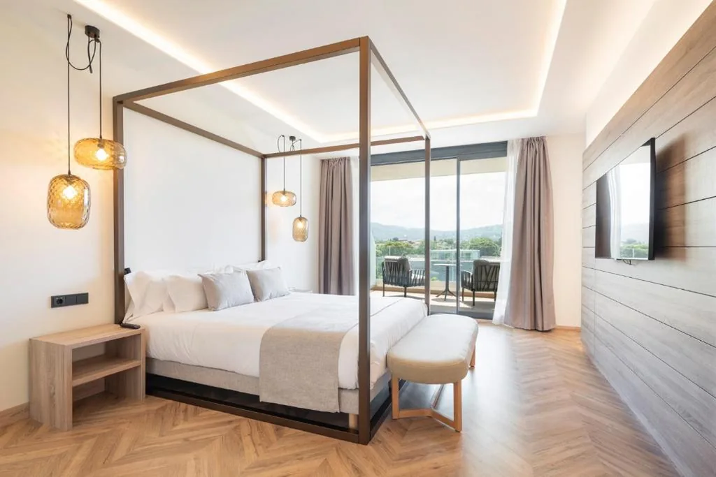 Junior Suite — Attica21 Vigo 4 Superior