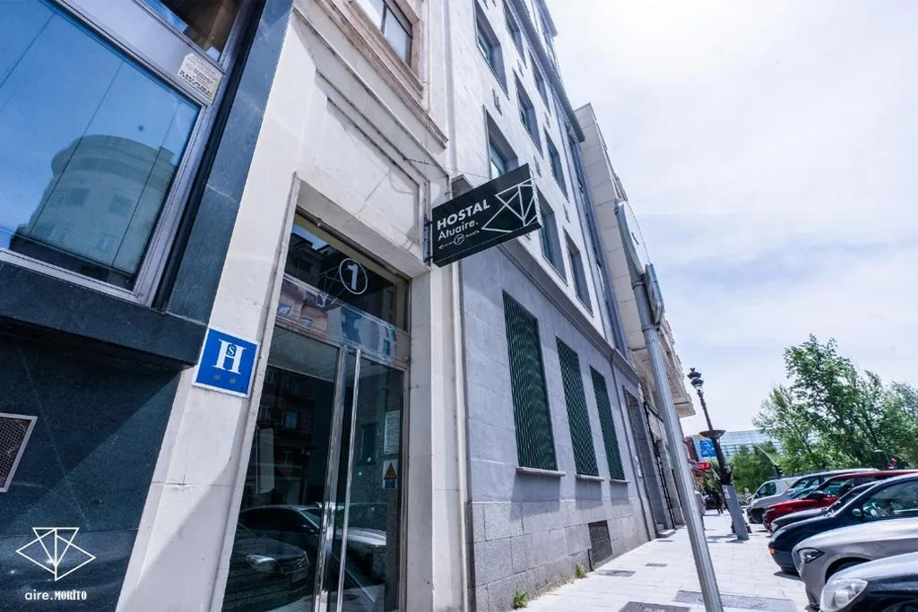 Doppelzimmer mit eigenem Bad — AtuaireHome Hostal en el centro de Burgos