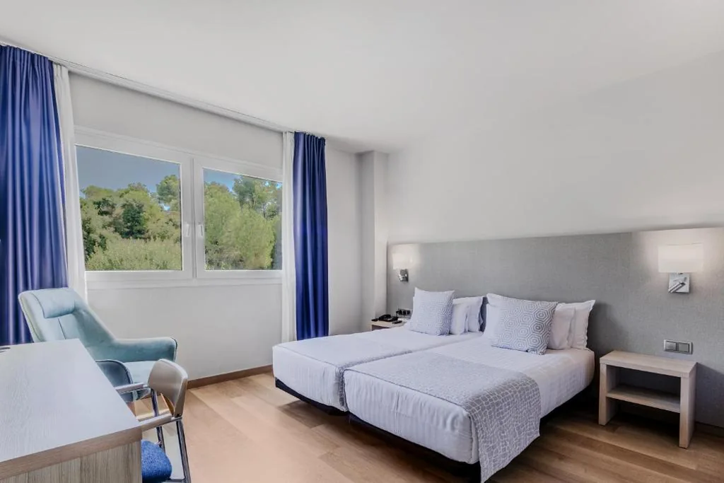 エグゼクティブルーム・シングルベッド2台 — Augusta Barcelona Vallès