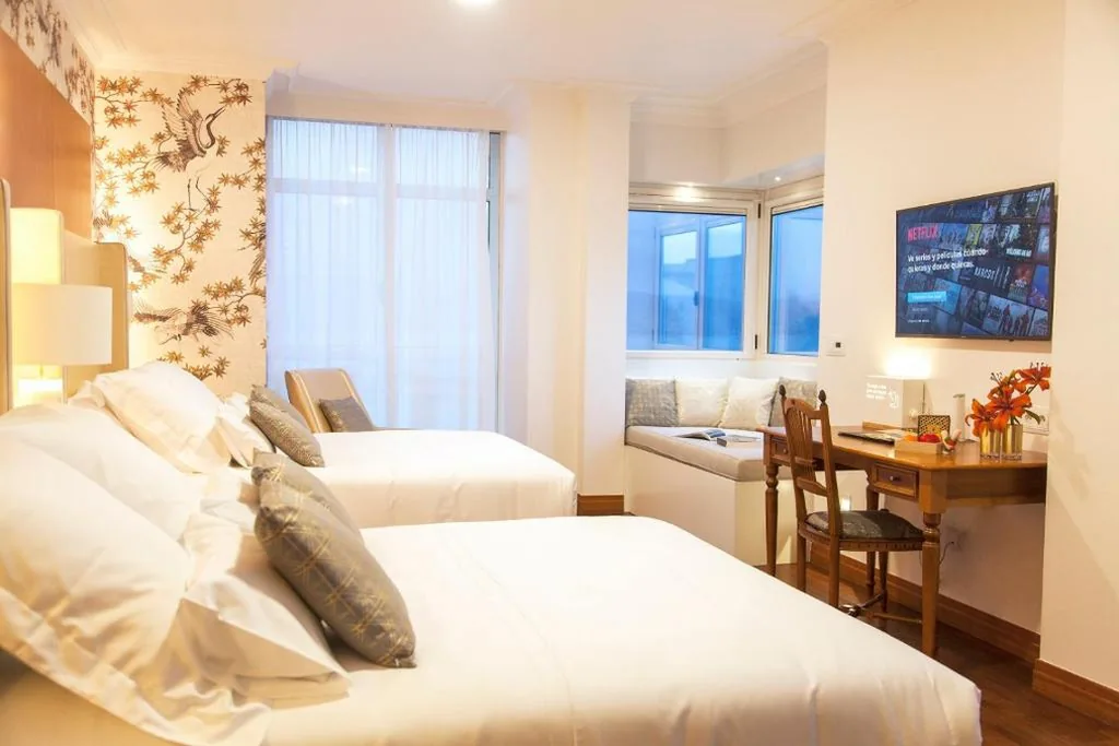 Suite con terraza y vistas al mar - 2 camas grandes — Augusta Eco Wellness Resort 4 Superior
